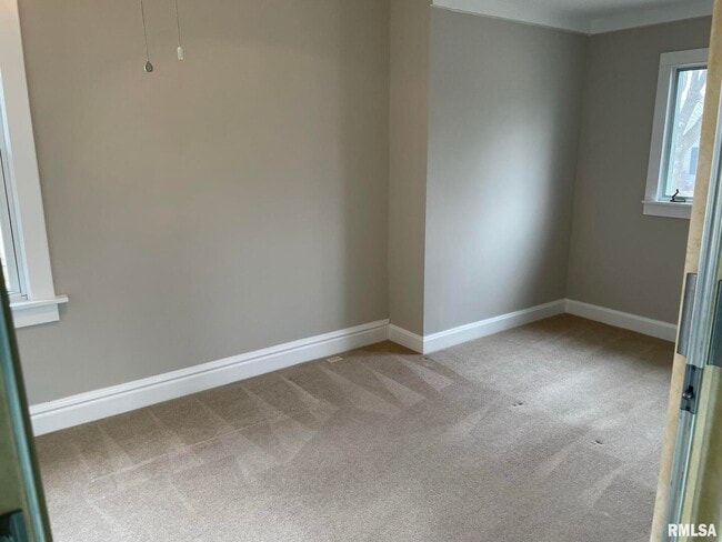 Building Photo - 2206 Pacific St