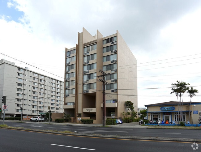 Building Photo - Kalakaua Plaza