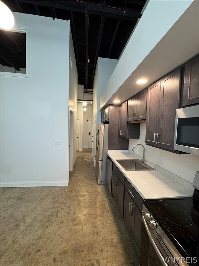 Building Photo - 1786 Main Rd