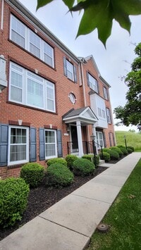 Building Photo - 8603 Blue Smoke Ct