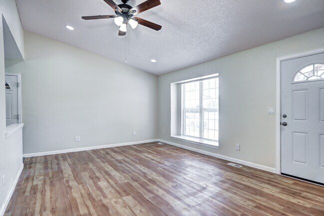 Building Photo - 5588 S Netherland St