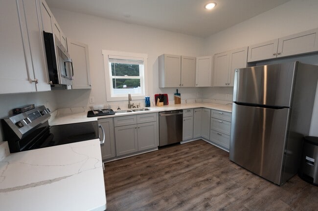 Building Photo - 103 Crooked Run Dr