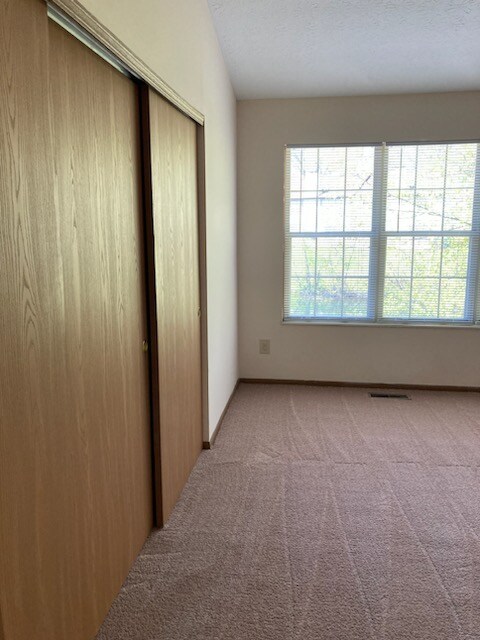 Building Photo - 5876 Aqua Bay Dr