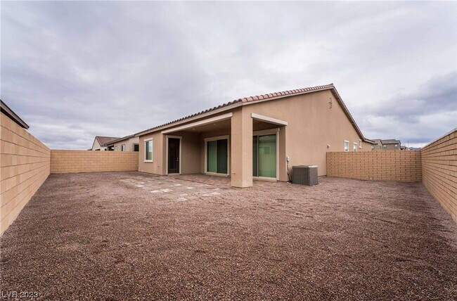 Building Photo - 533 Cadence Vista Dr