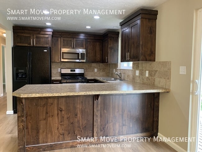 Building Photo - 8800 Craydon Dr