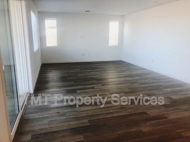 Building Photo - 8194 Champart Cir