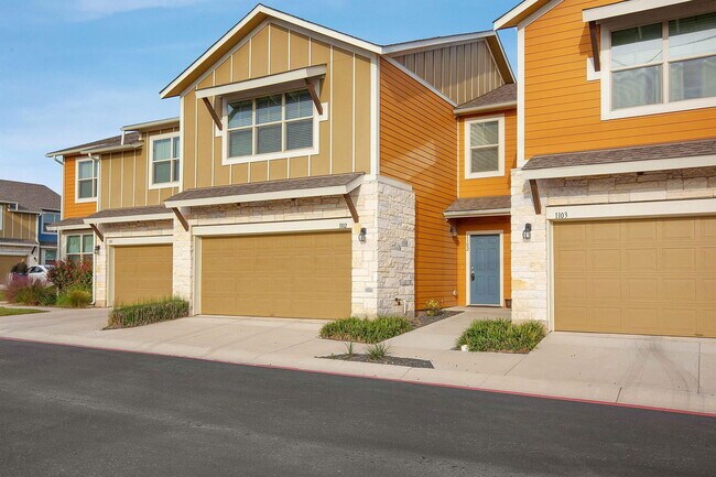 Building Photo - 516 E Slaughter Ln