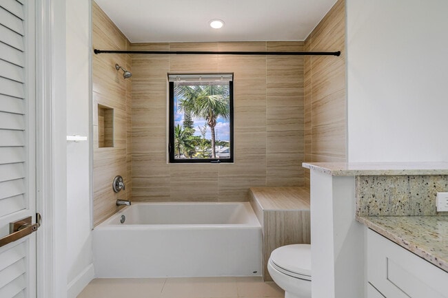 Building Photo - 456 NW 41st St