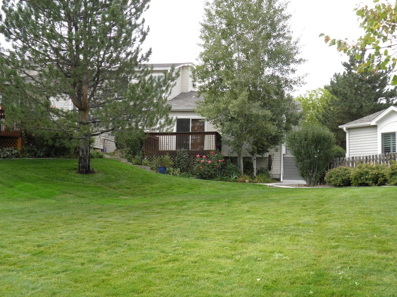 Beautiful ranch end unit! - 11575 Decatur Street #D