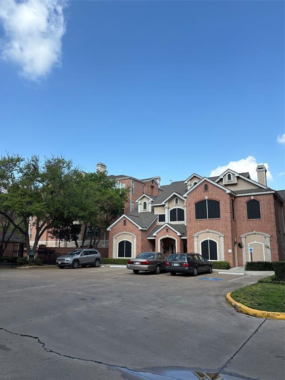 Building Photo - 2111 Welch St