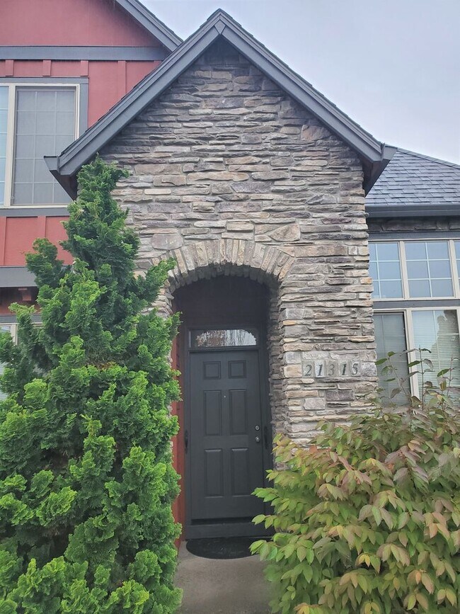 Building Photo - 21315 SW Baler Way