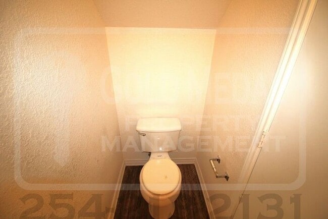 Building Photo - 5805 Redstone Dr