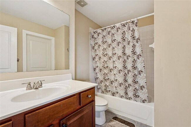 Building Photo - 410 After Glow Smt