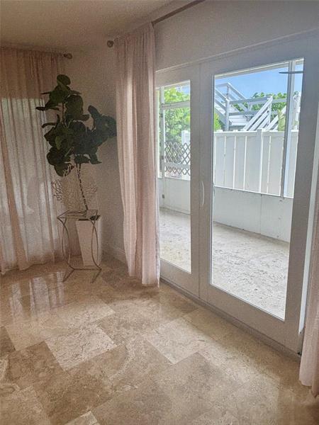 Building Photo - 10980 S Ocean Dr