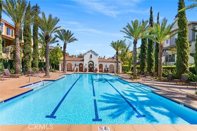 Building Photo - 596 S Casita St