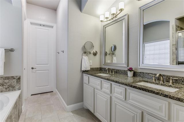 Building Photo - 3901 Bentley Dr