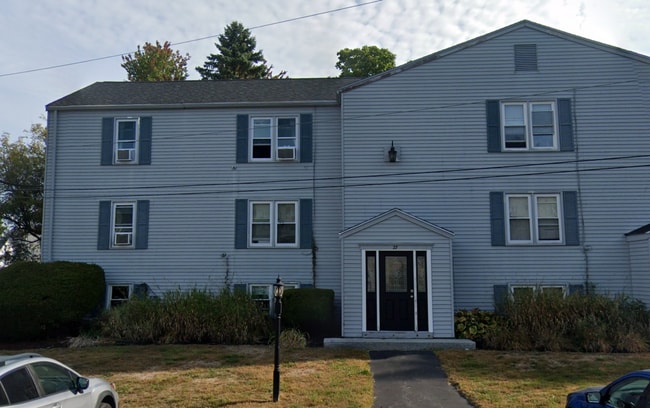 Building Photo - South Portland 2BD/1BA with Off Street Par...