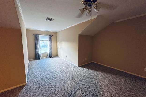 Building Photo - 17014 Sandestine Dr