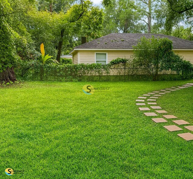 Building Photo - 3233 Rosselle St