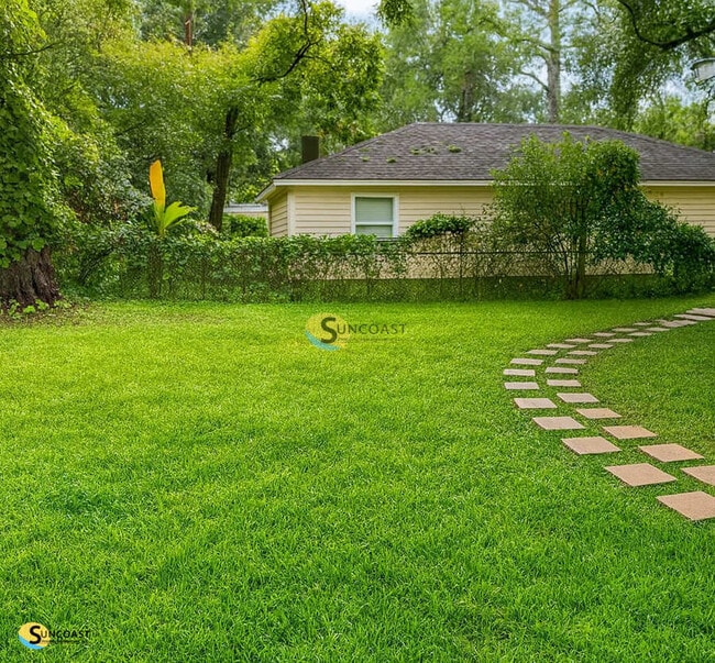 Building Photo - 3233 Rosselle St