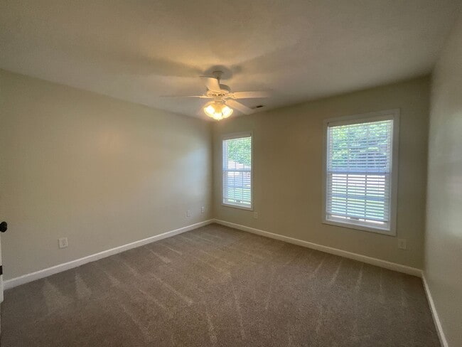 Building Photo - 404 Windover Dr