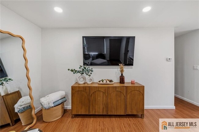 Building Photo - 0 Nicholas Ct