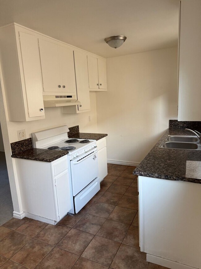 Building Photo - Santa Barbara