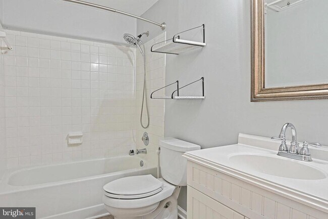 Building Photo - 11200 Beaver Trail Ct