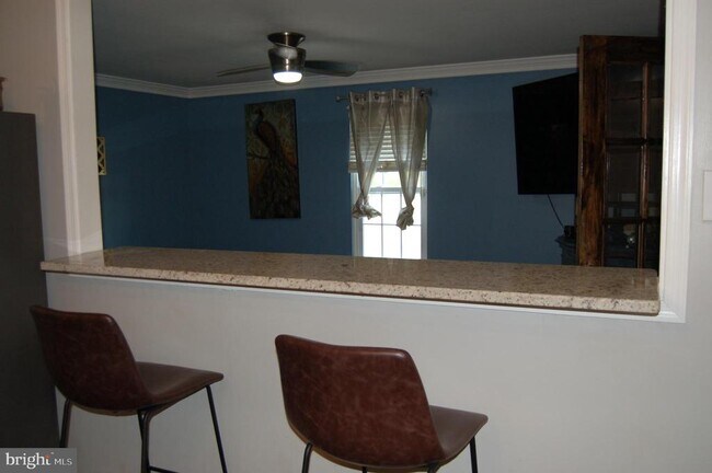 Building Photo - 201 Linstead Ave