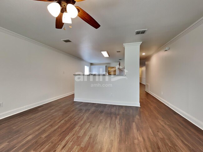 Building Photo - 12513 Shine Ave