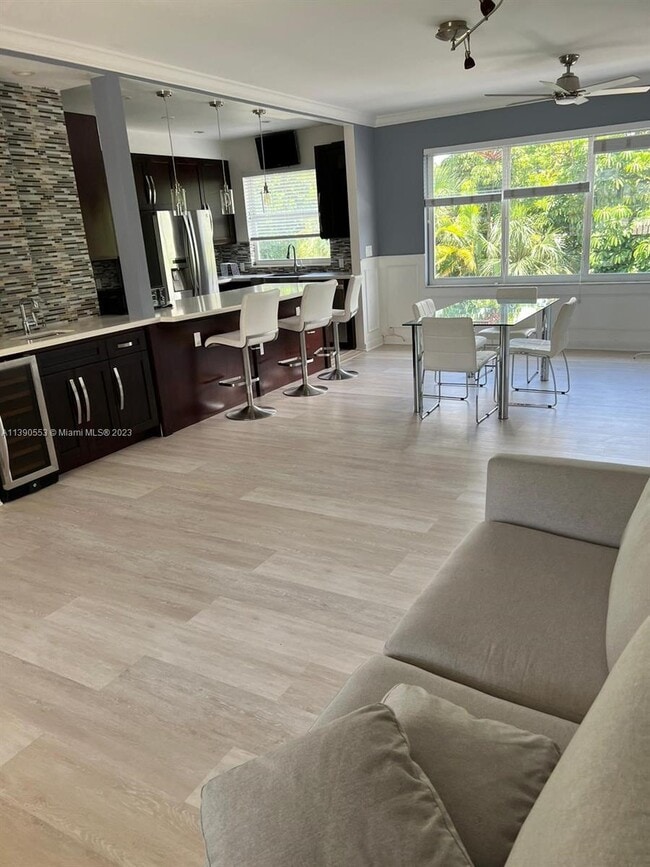 Building Photo - 9910 Collins Ave