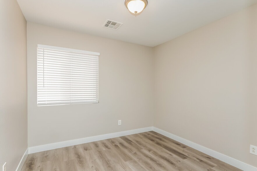 Building Photo - 7309 Bindweed Rd