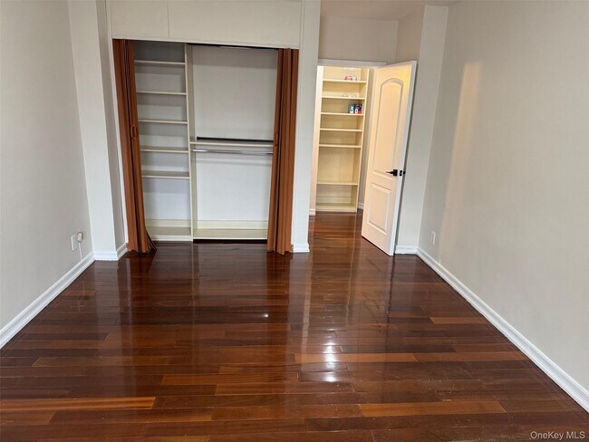 Building Photo - 61-45 98th St