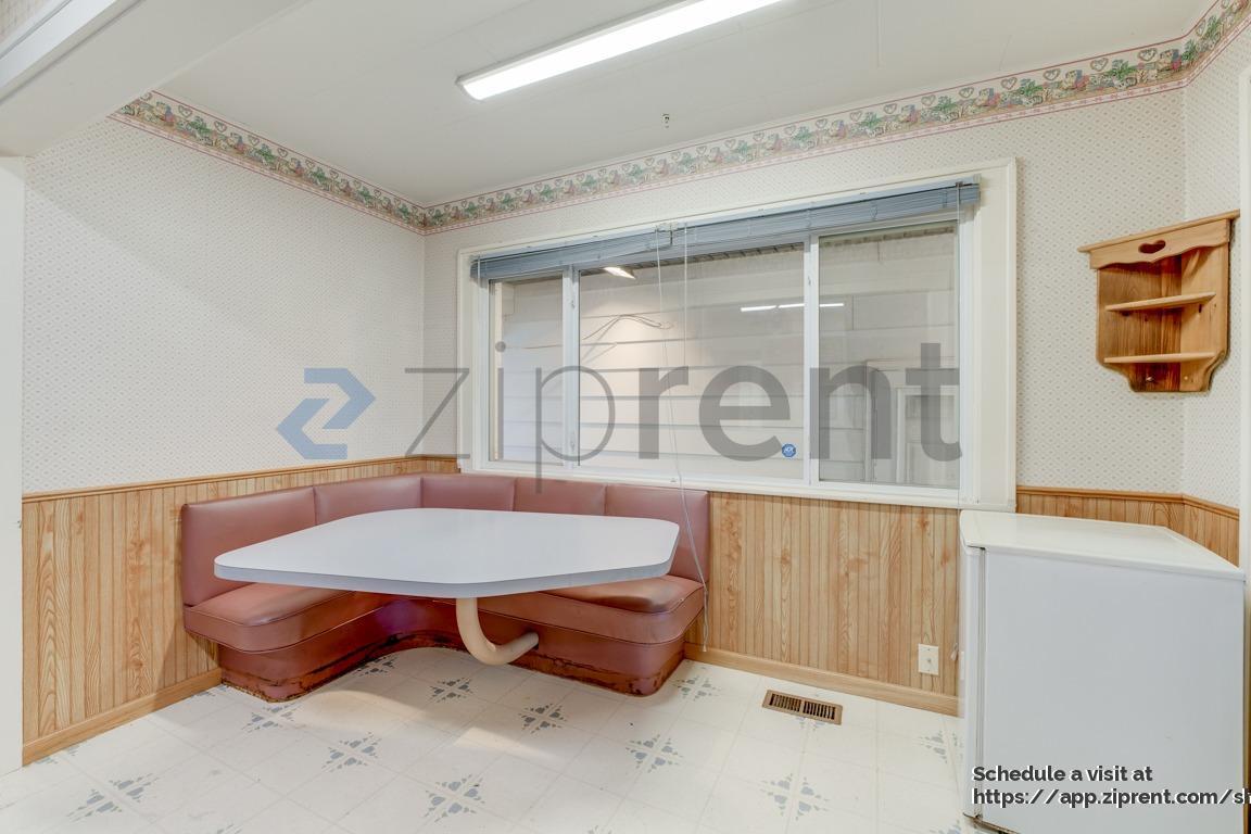 Building Photo - 351 Blake St