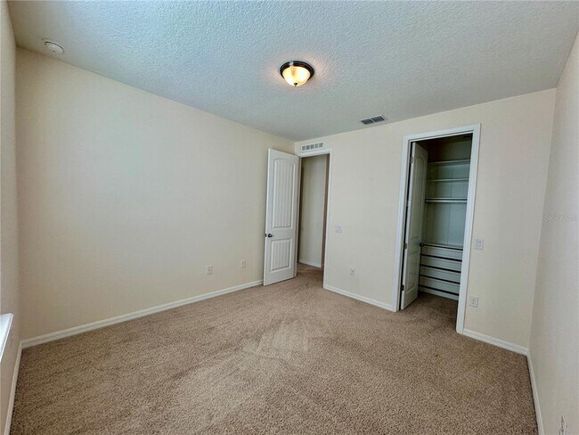 Building Photo - 13892 Summerport Trail Loop