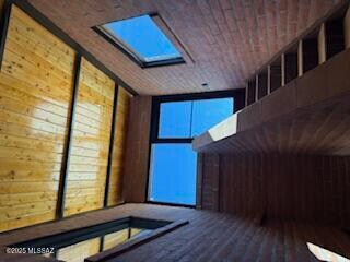 Building Photo - 7040 N Montecatina Dr