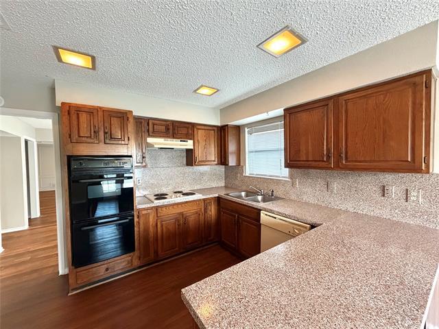 Building Photo - 13220 Fall Manor Dr