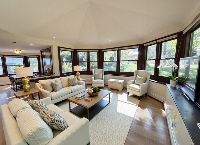 Building Photo - 33 Clearwater Rd