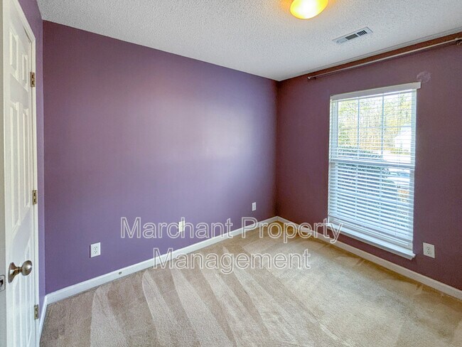 Building Photo - 113 W Okaloosa Way