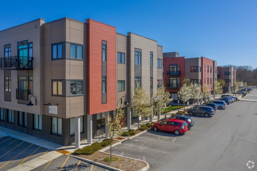 Exterior - Brookside Square
