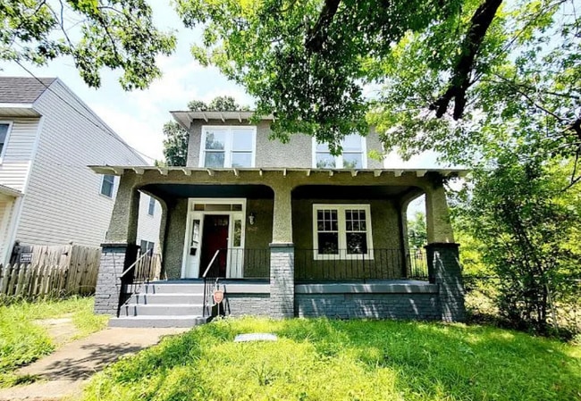 Primary Photo - 2100 Ingram Ave
