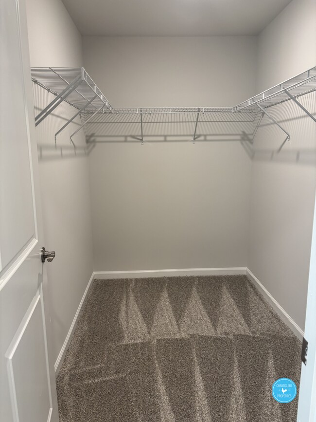 Building Photo - 1022 Poets Walk Rd