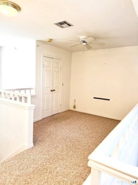 Building Photo - 823 Old Pond Ln