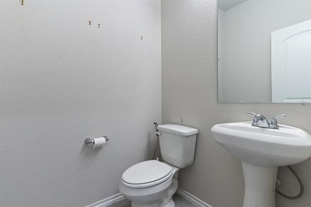 Building Photo - 2833 Bellflower Dr