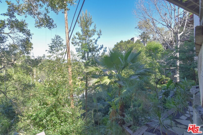 Building Photo - 8895 Appian Way