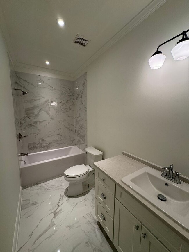 Building Photo - Charming Renovated 3BR/2BA | Cul-de-Sac | Move-In Ready