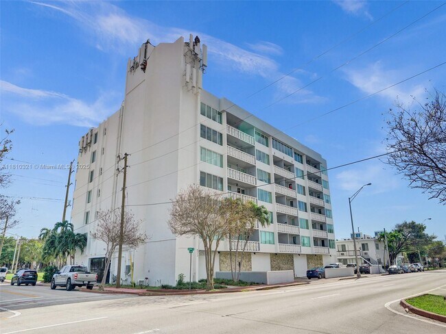 Building Photo - 8233 Harding Ave