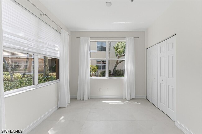 Building Photo - 800 Carrick Bend Cir