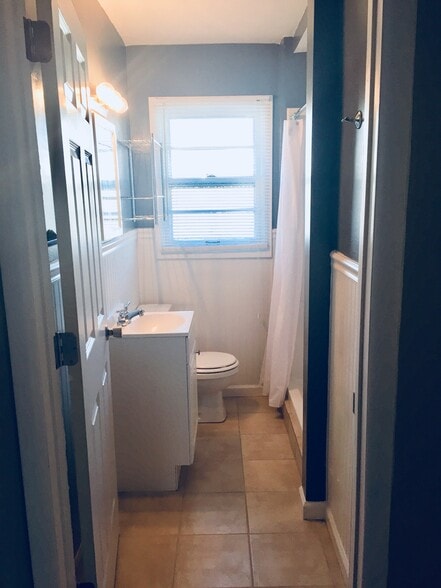 Building Photo - 1030 E National Hwy