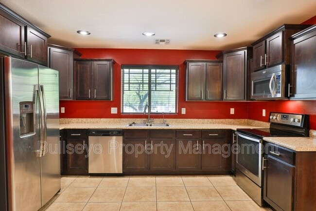 Building Photo - 2581 S Penrose Dr